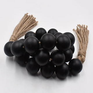 black-oversized-wooden-bead-garland-ornament-natural-home-decoration-accessory