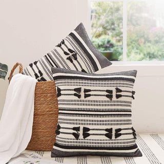 handmade-ethnic-black-and-white-cotton-cushion-cover-tasselled-boho-nordic-decorative-throw-pillows-natural-home-decor